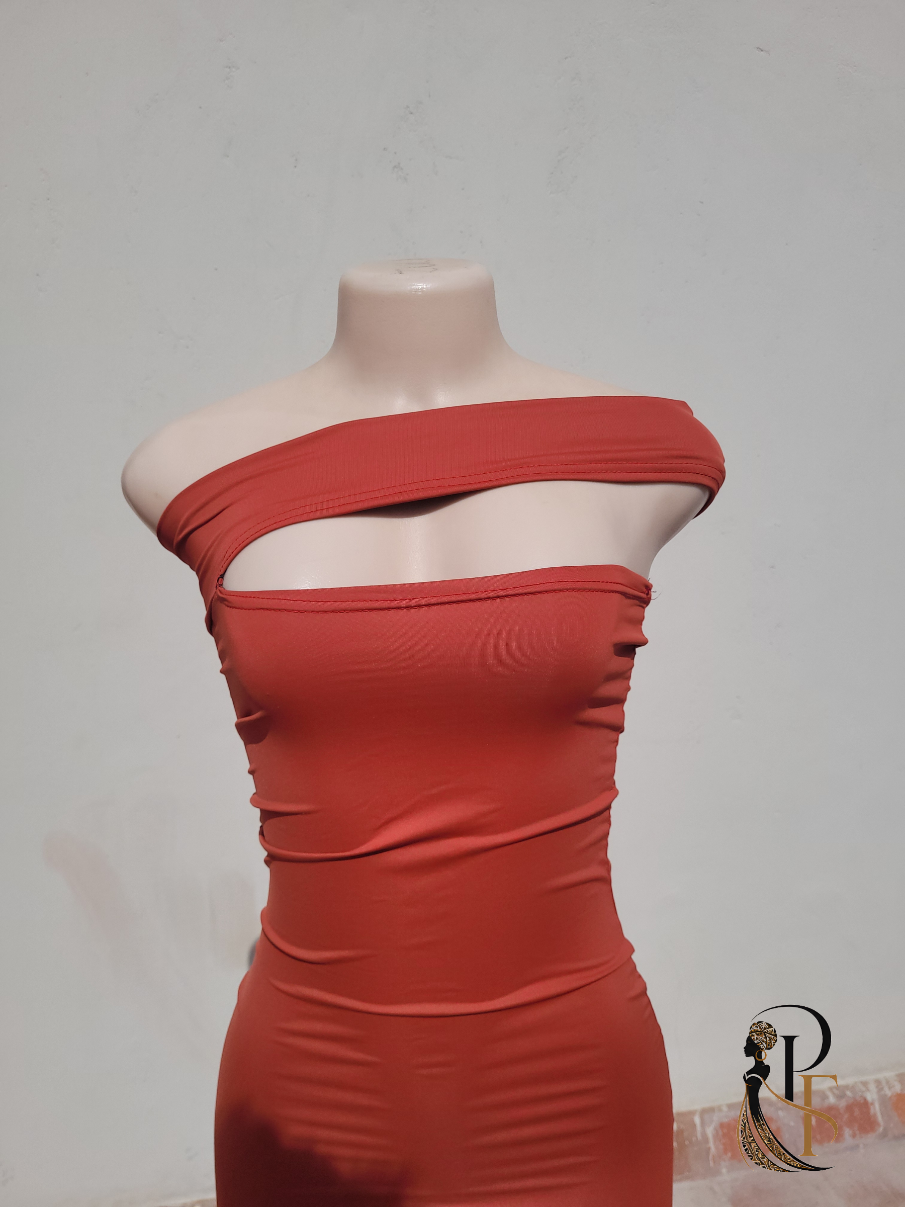 BODY CON