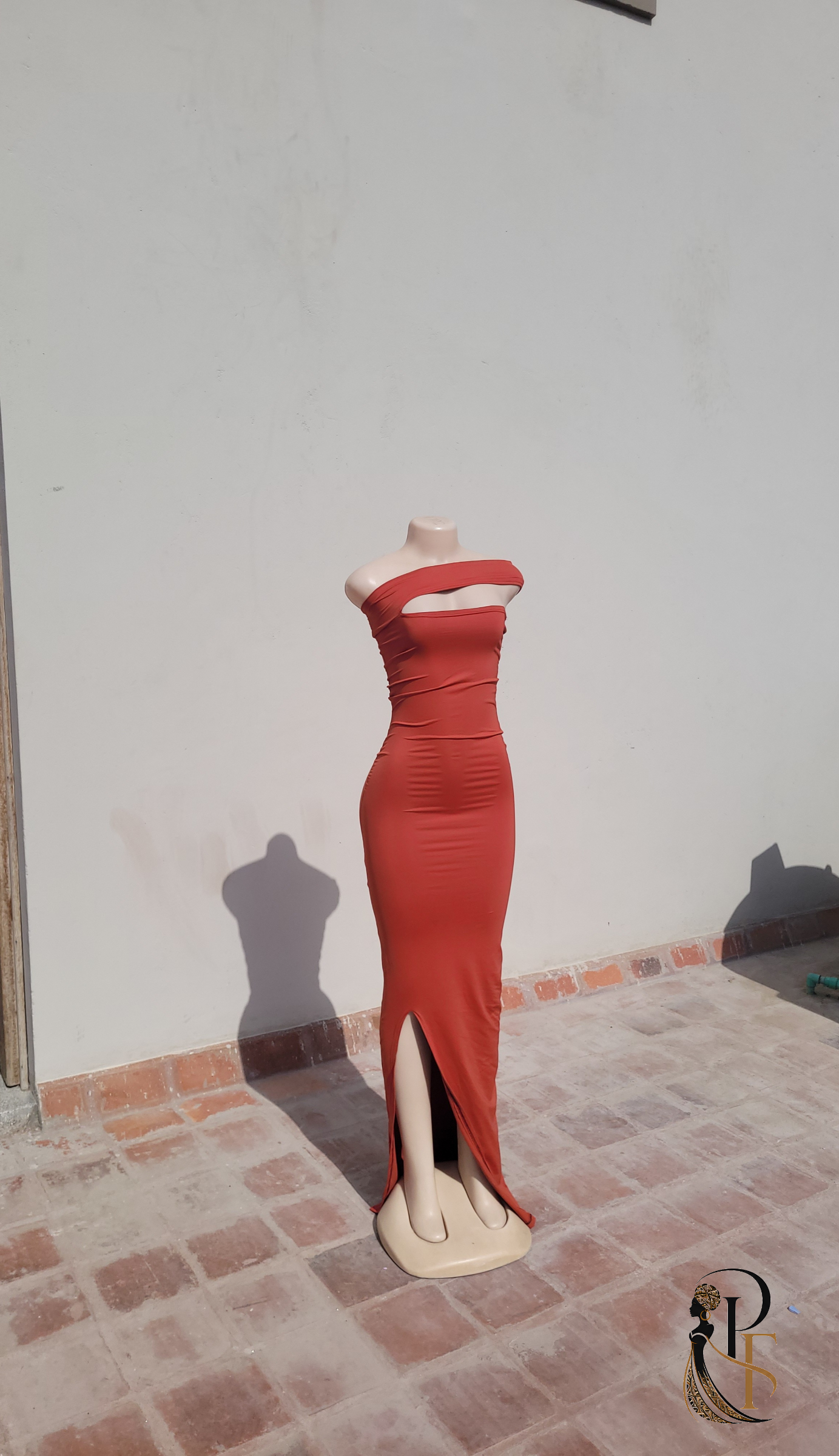BODY CON