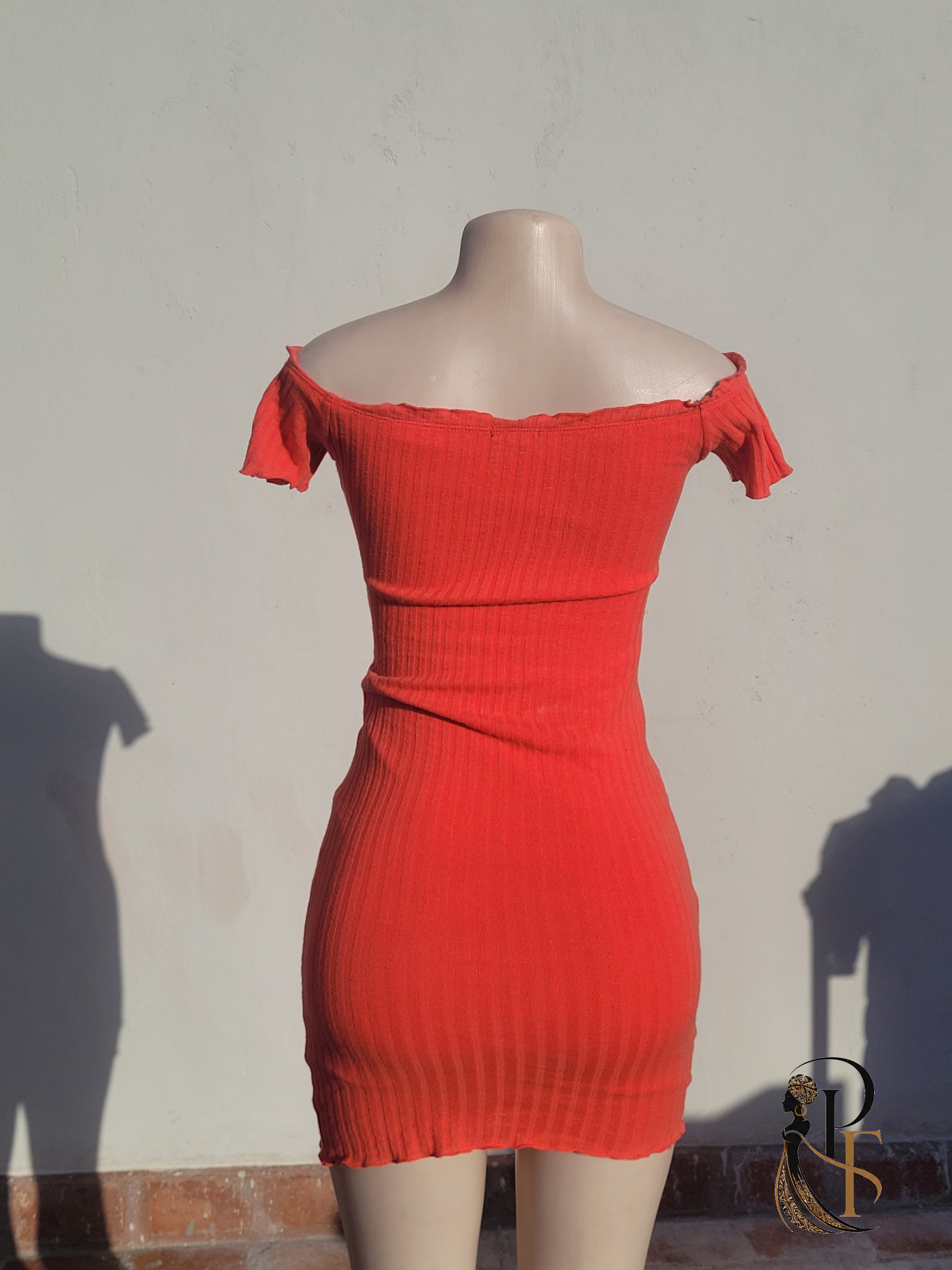 SHORT BODY CON DRESS
